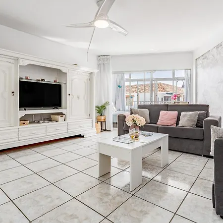 Butiplaya Frontline Apartamento *